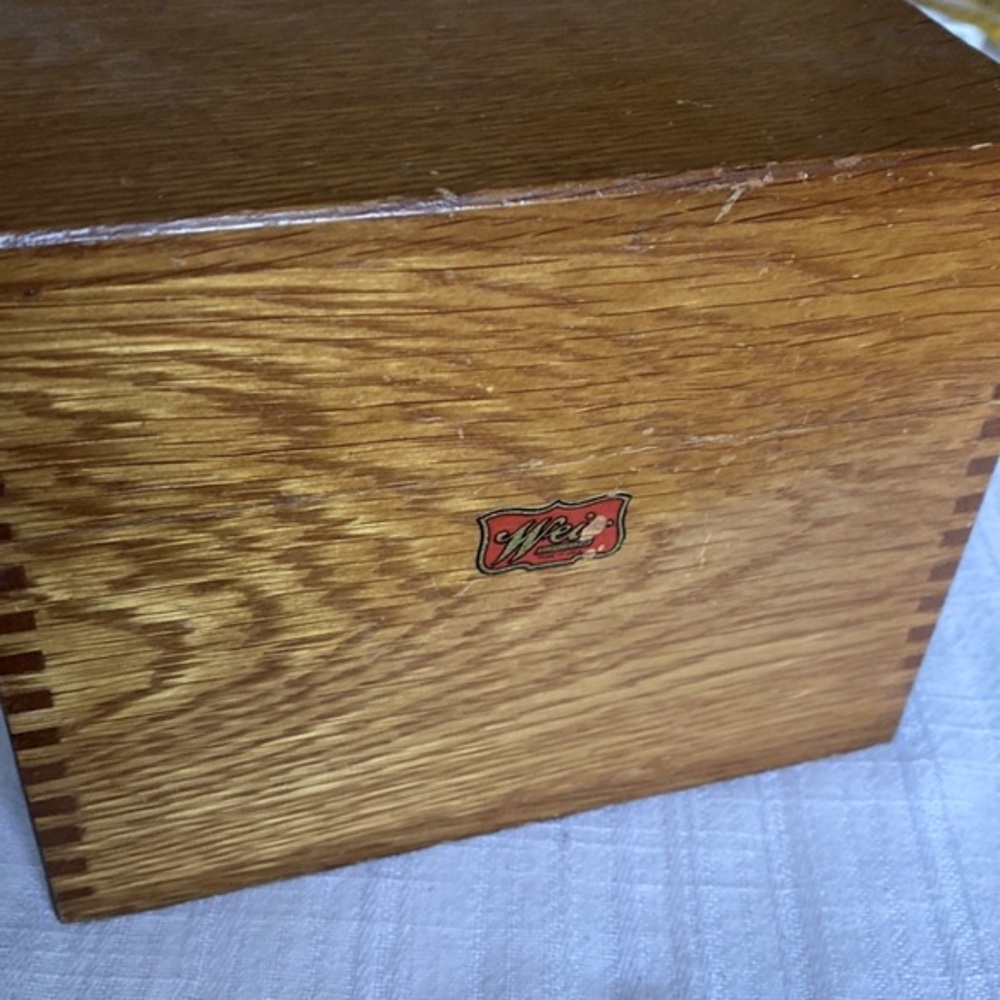 VTG 1950s Wooden Recipe Box
